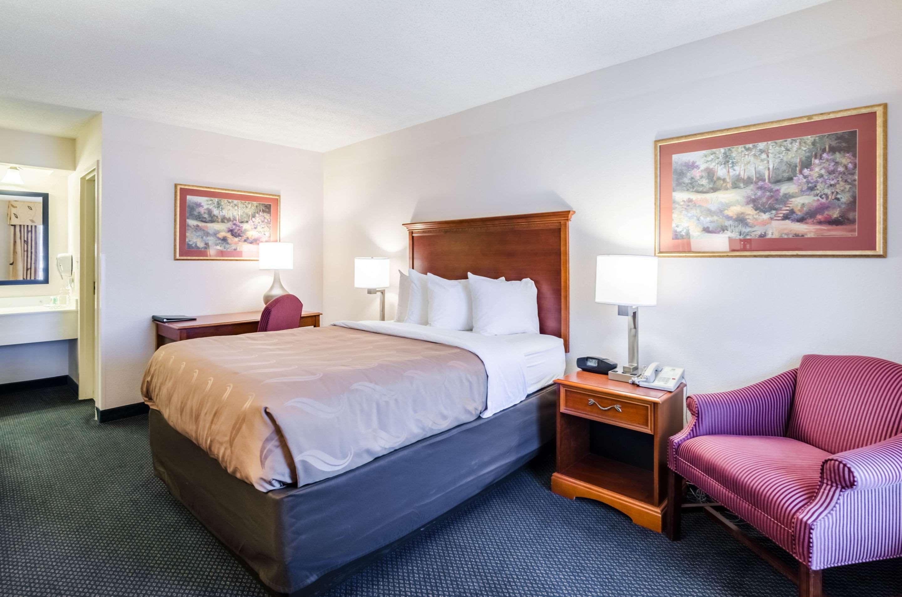 Quality Inn Lynchburg Near University Экстерьер фото