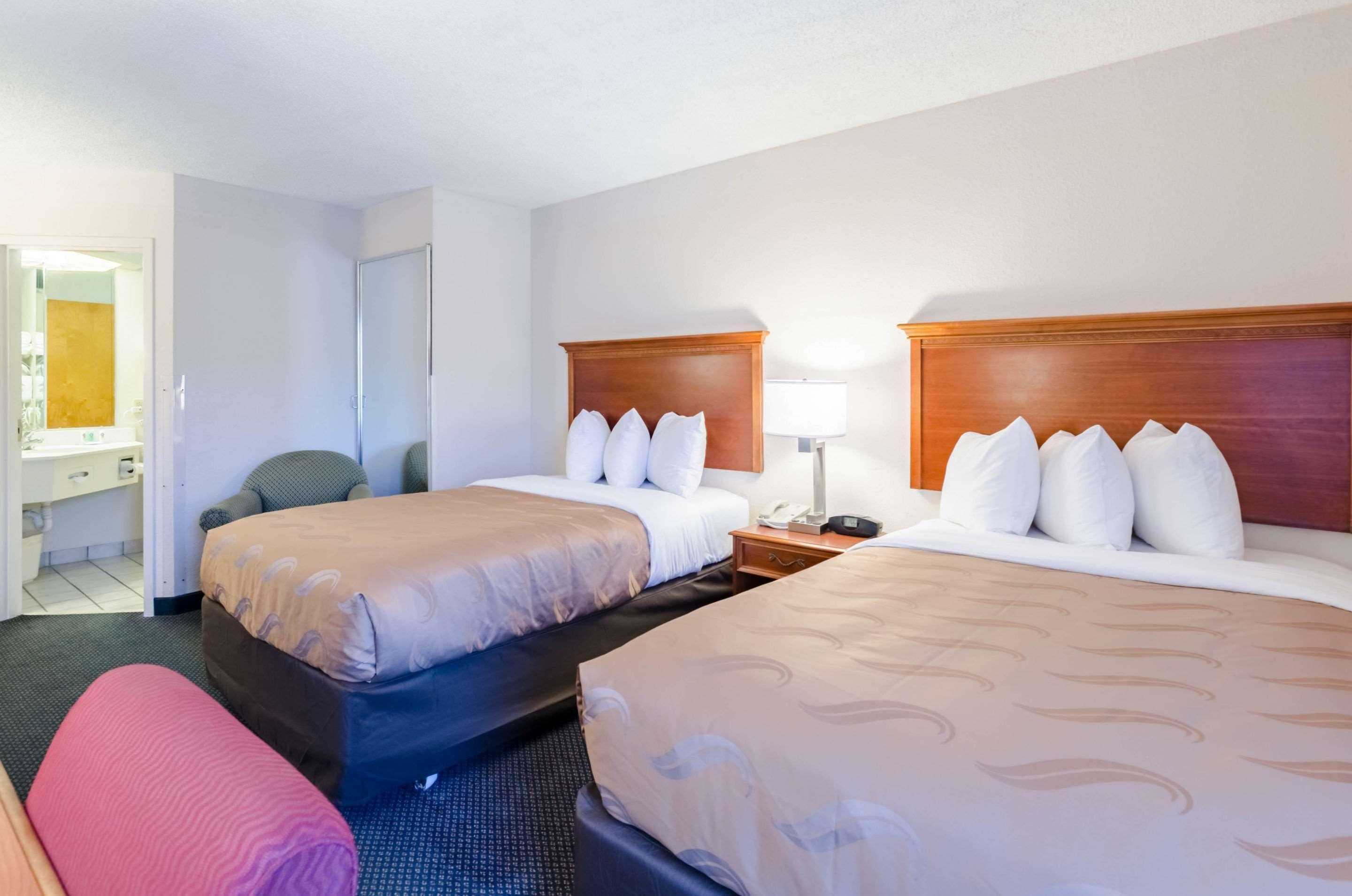 Quality Inn Lynchburg Near University Экстерьер фото