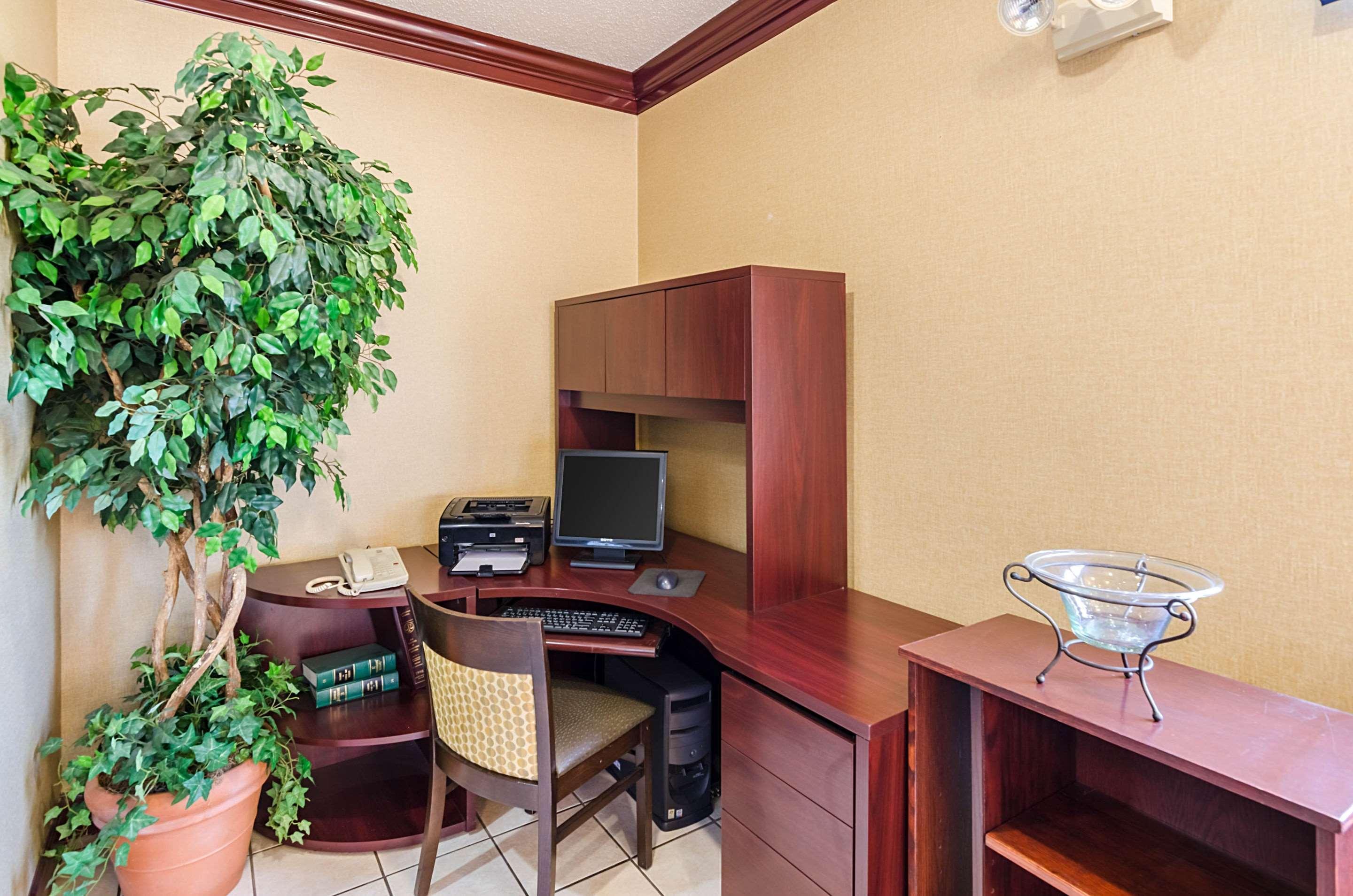 Quality Inn Lynchburg Near University Экстерьер фото