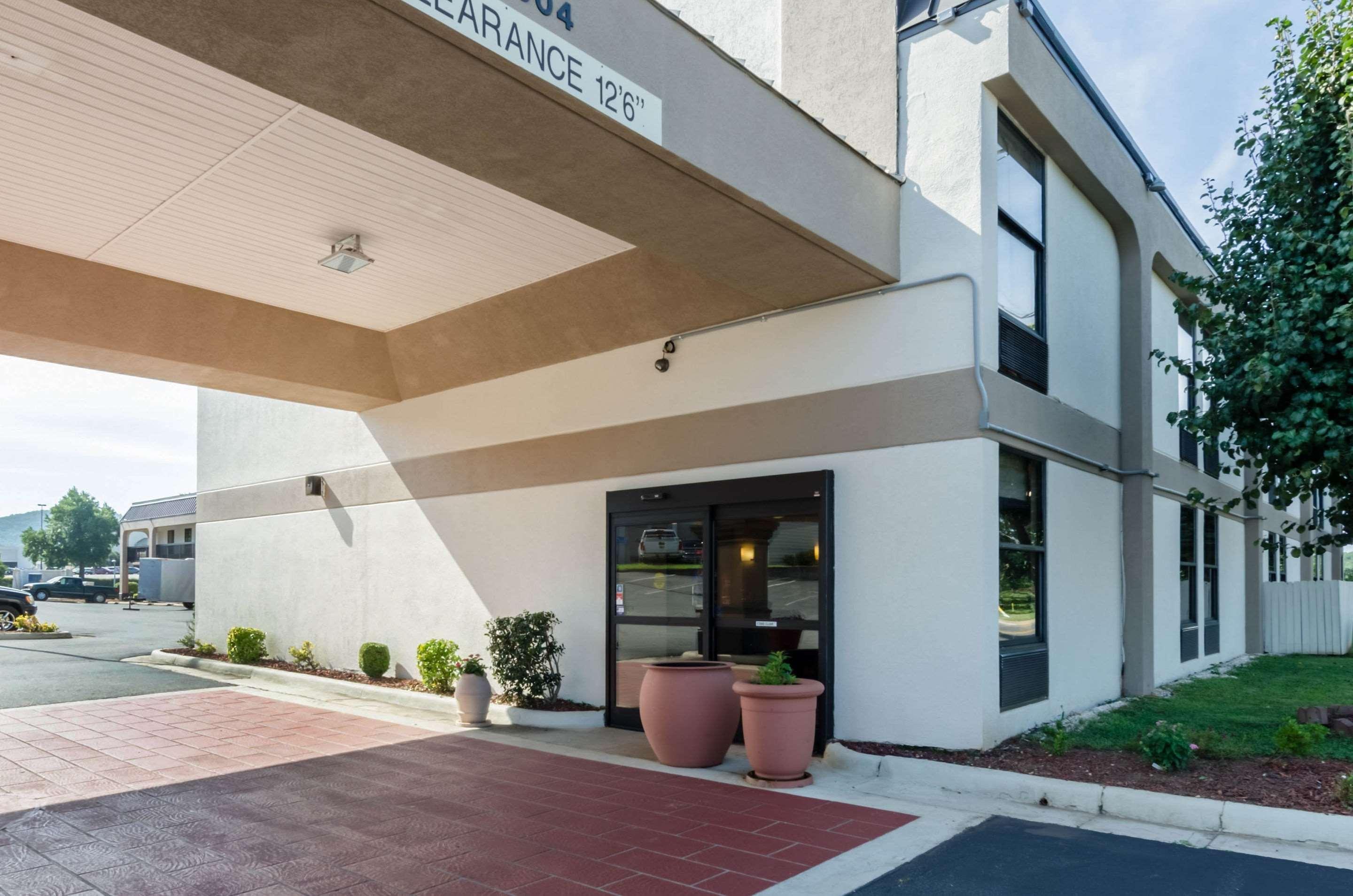 Quality Inn Lynchburg Near University Экстерьер фото